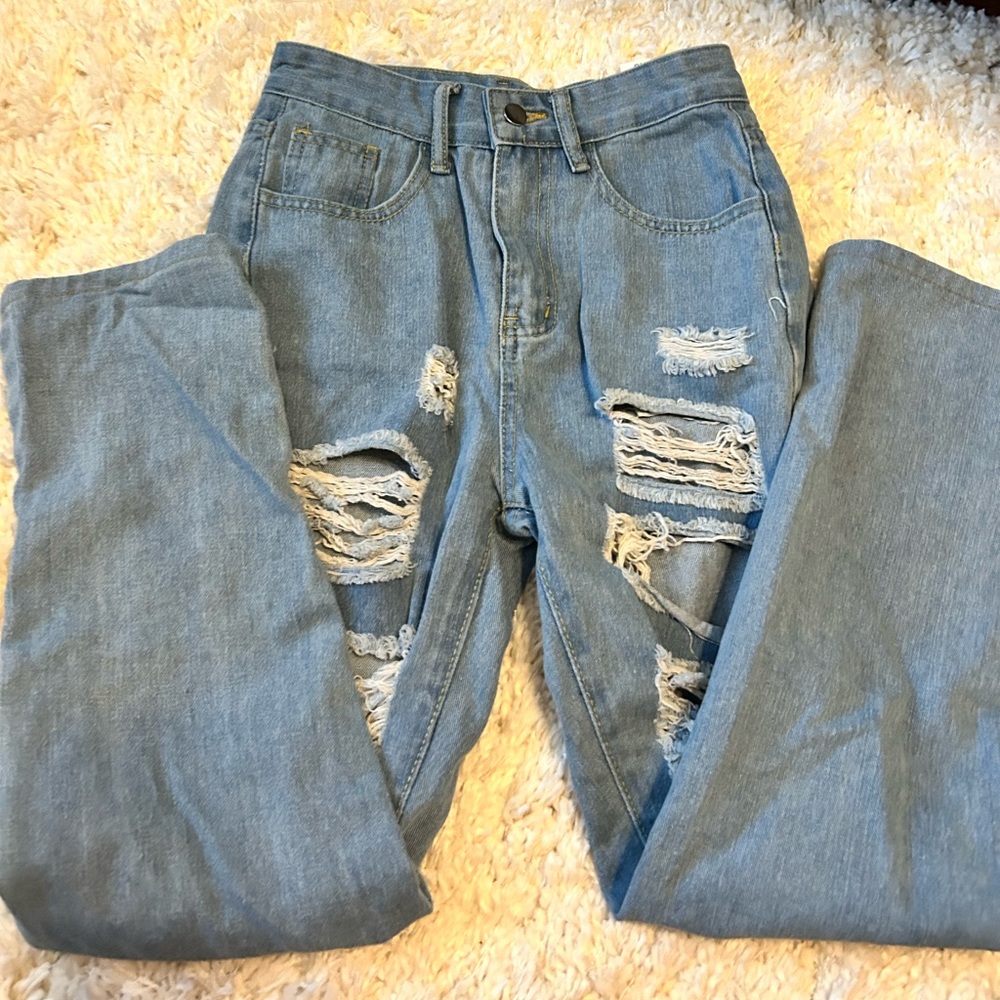 Wide leg baggy jeans
